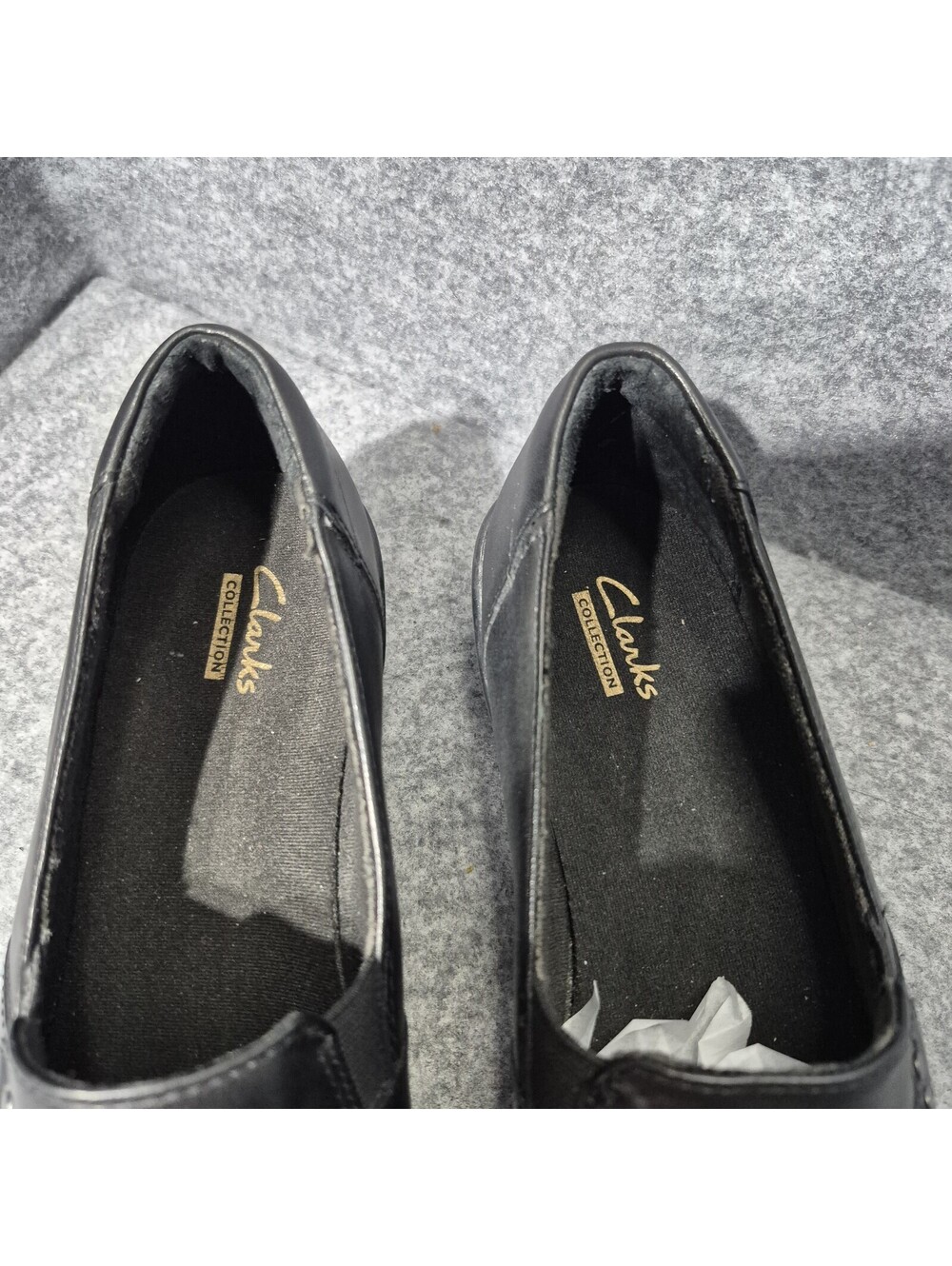 Clarks Collection- Black Leather Slip On - Comfort Shoes - Womens Sz 8M - Picture 7 of 11
